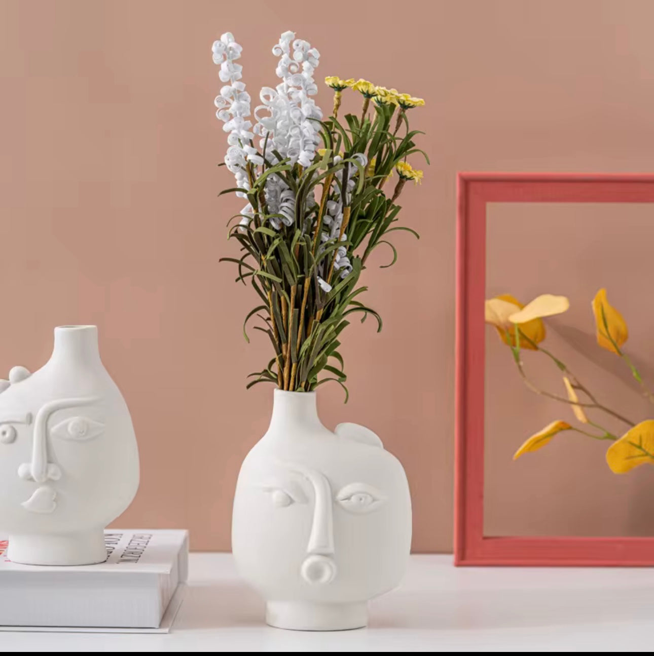 Vase en céramique en forme de visage