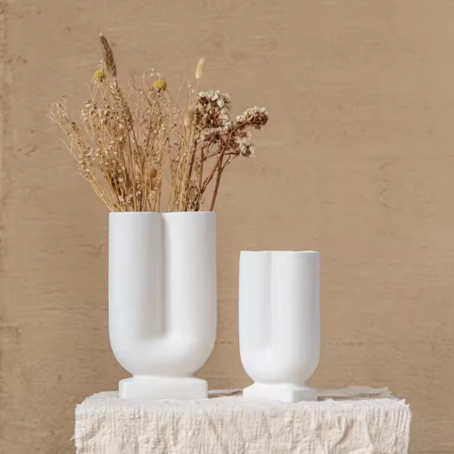 Vase en céramique modèle U – Modernité douce