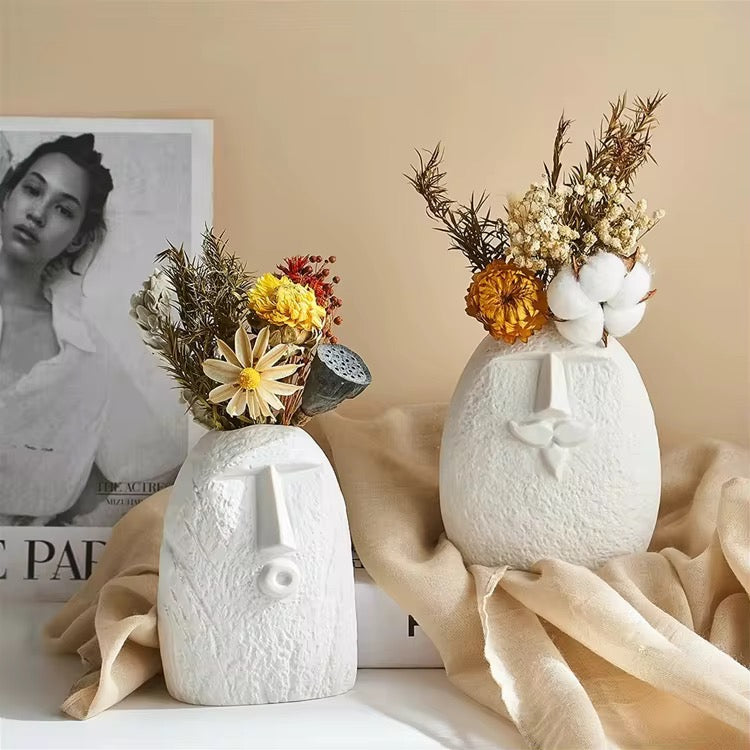 Vase en céramique en forme de visage ￼